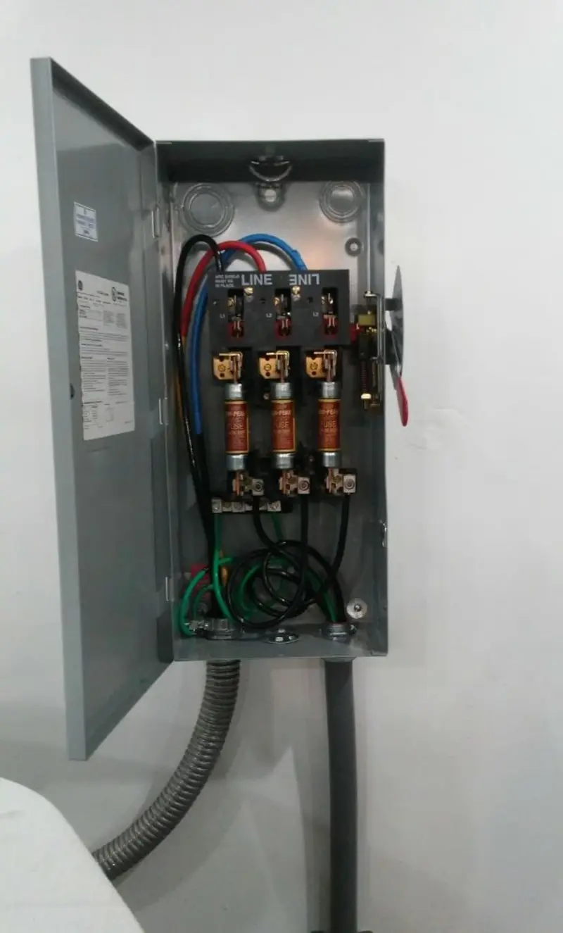 Three-phase disconnect switch installed for Smoke Detector Installation in Wyoming